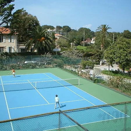 Castel Garoupe Hotel