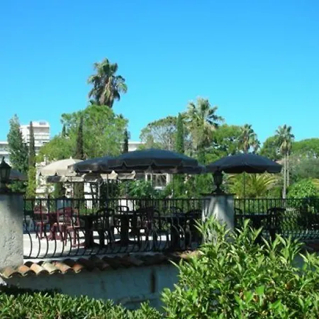 Castel Garoupe Hotel