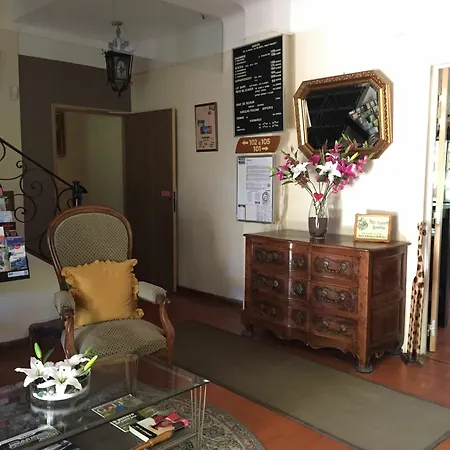 Castel Garoupe Hotel