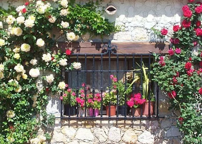 Castel Garoupe 3*