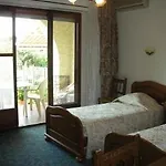 Castel Garoupe Hotel Antibes
