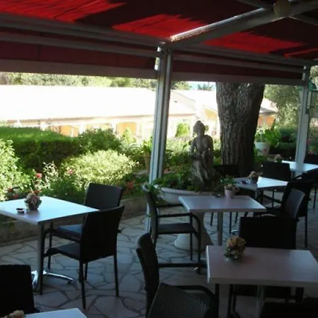 Castel Garoupe 3* Antibes