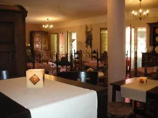 Отель Castel Garoupe