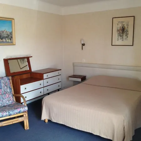 Castel Garoupe Hotel Antibes