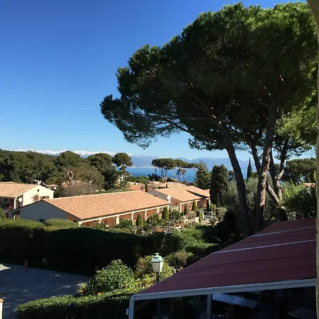 Castel Garoupe Hotel