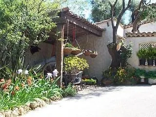 فندق Castel Garoupe