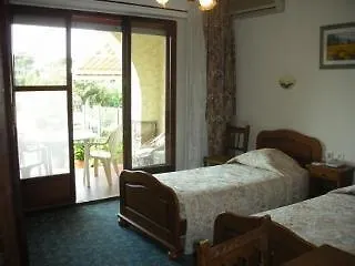 Castel Garoupe فندق أنتيب