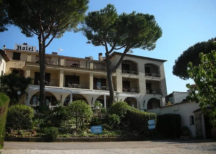 Отель Castel Garoupe Антиб