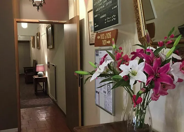 Castel Garoupe فندق أنتيب